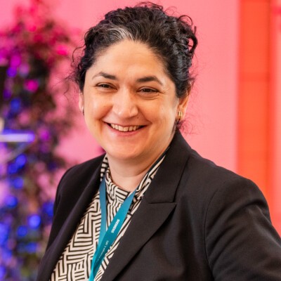 Table Captain: Dr. Özlem Weiss